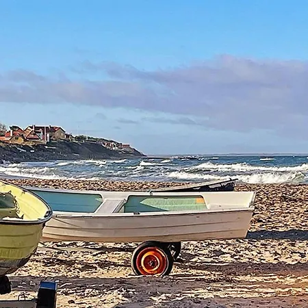 6 Person In Frederiksvaerk-by Traum